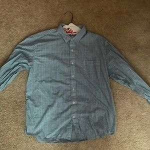 Men’s XXL Amazon Essentials button down dress shirt.